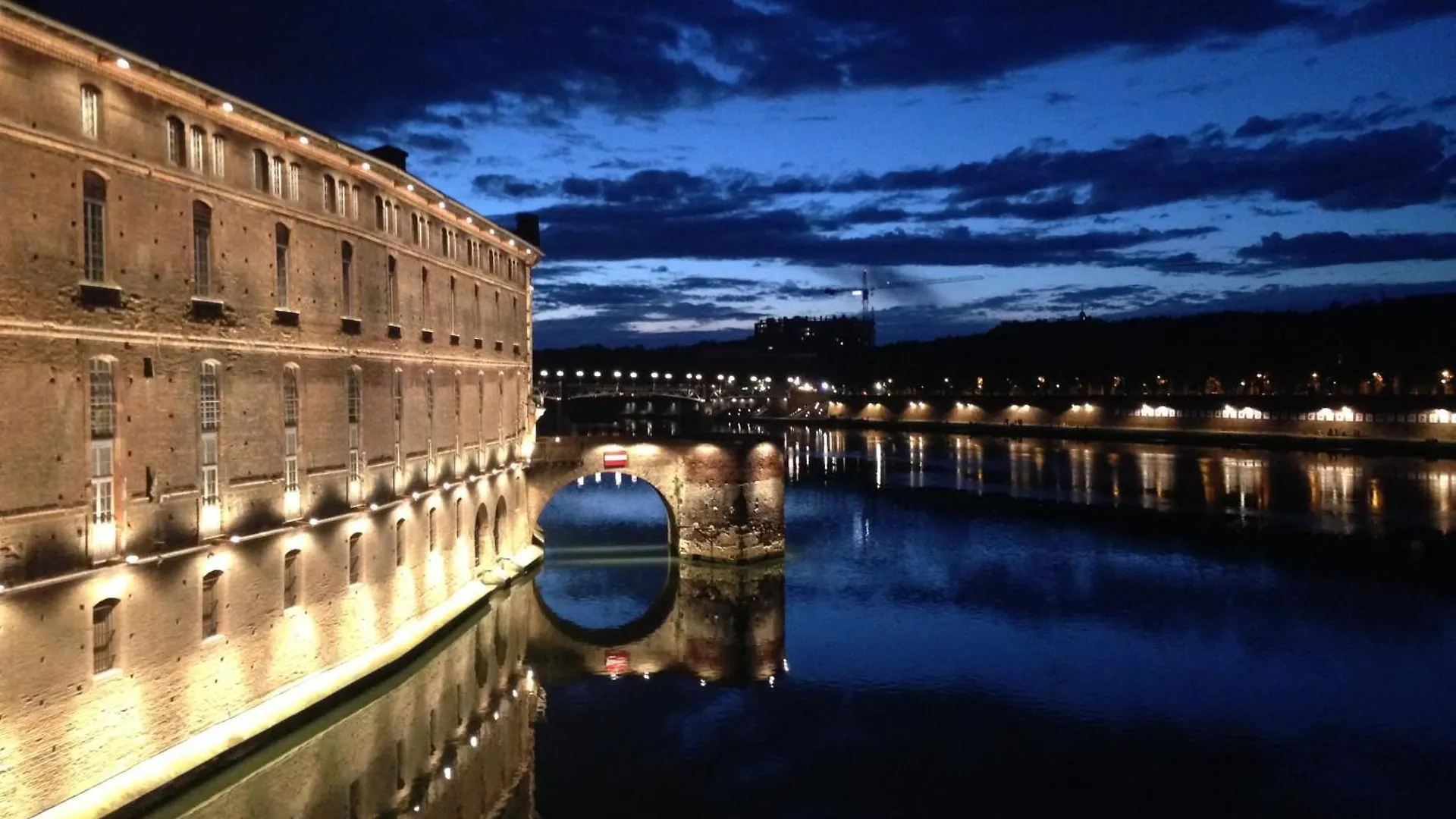Le Stalingrad - Gare - Centre Apartment Toulouse France